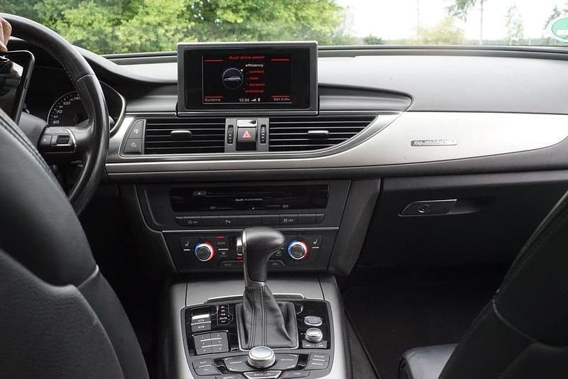 Gebraucht Audi A6 Sport 204 PS (150 kW) 2013 Blau Kombi