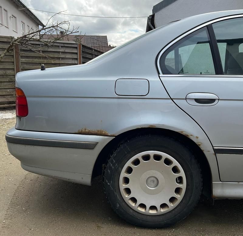 Gebraucht BMW 520 150 PS (110 kW) 1998 Silber Limousine