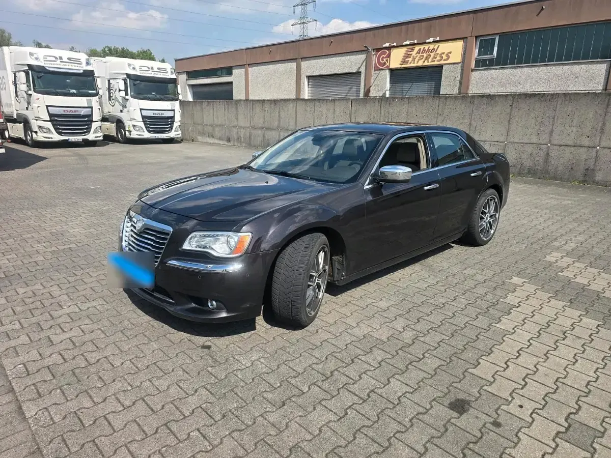 Usata Lancia Thema 240 CV (176 kW) 2012 Andere farben Berlina