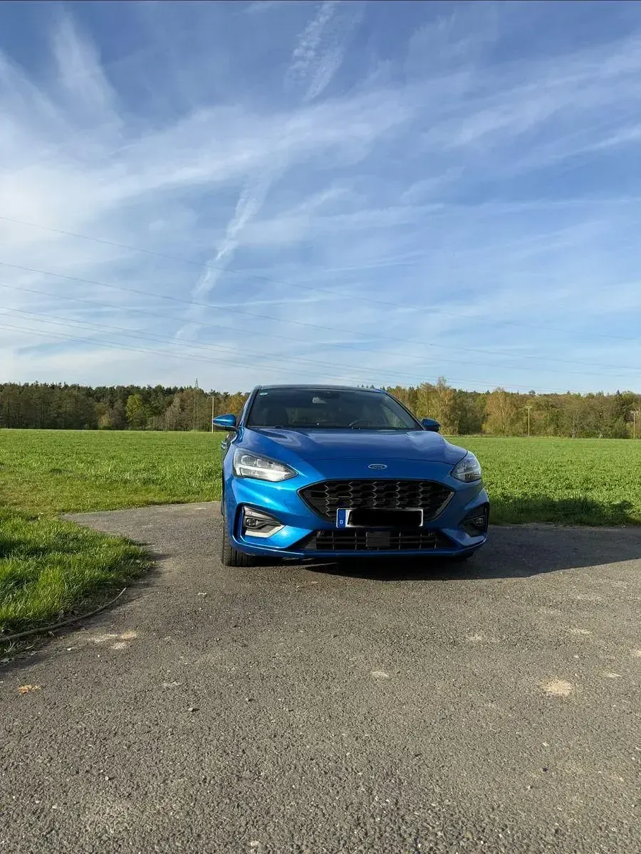 Usata Ford Focus ST-Line 120 CV (88 kW) 2018 Blu Berlina