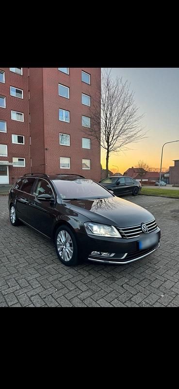 Gebraucht VW Passat 170 PS (125 kW) 2012 Braun Kombi