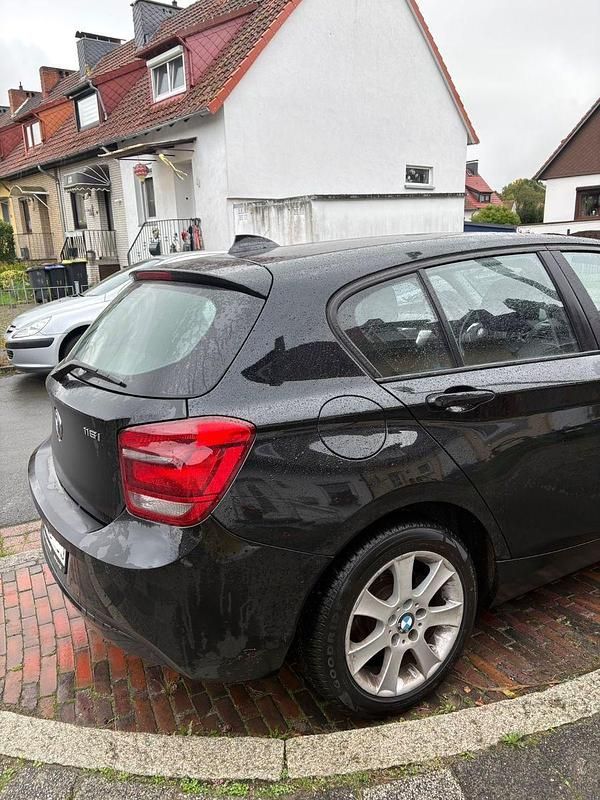 Gebraucht BMW 116 136 PS (100 kW) 2013 Schwarz Kleinwagen