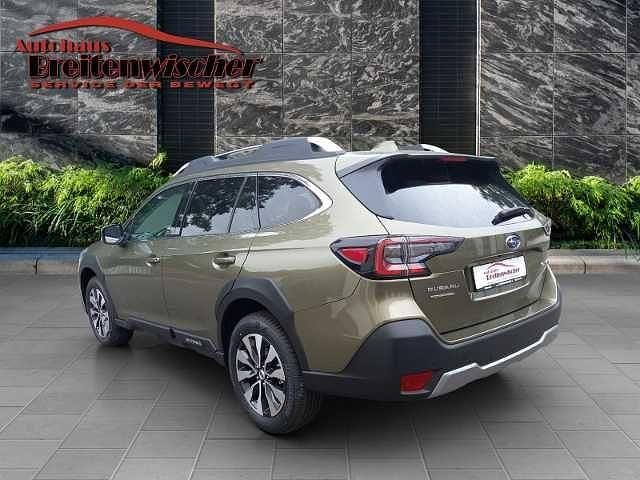 Neu Subaru Outback Platinum 169 PS (124 kW) 2025 Autumn green metallic SUV