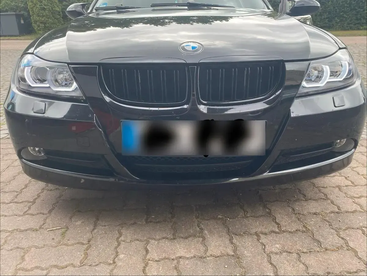 Gebraucht BMW 318 130 PS (95 kW) 2005 Schwarz Limousine