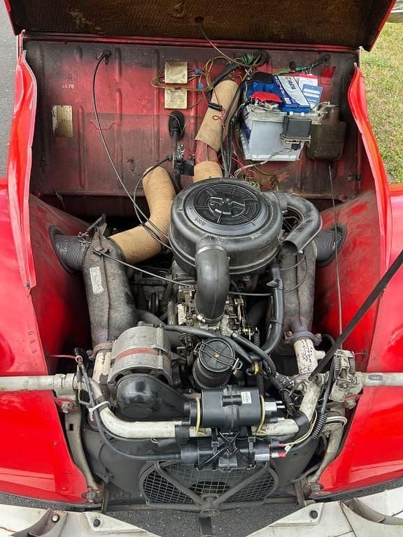 Second-hand Citroën 2CV 29 CP (21 kW) 1989 Roșu Berlinǎ