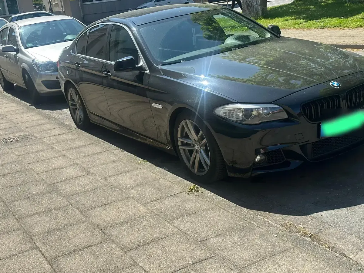 Second-hand BMW 525 204 CP (150 kW) 2010 Negru Berlinǎ