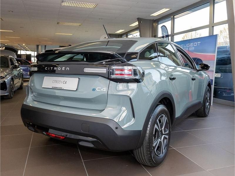 Neu Citroën e-C4 100 kW (136 PS) 2026 Gruen Limousine