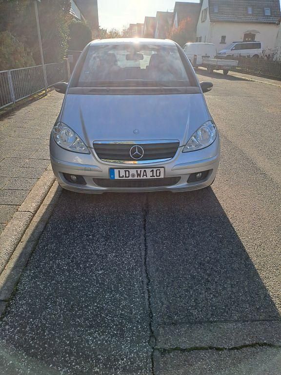 Silber Gebraucht 2007 Mercedes A160 Classic Van / Kleinbus | 3.300 € (Superpreis) - Bild 1/2