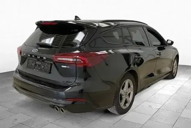 Gebraucht Ford Focus Active 225 PS (165 kW) 2021 Chrome blue (metallic) Kombi