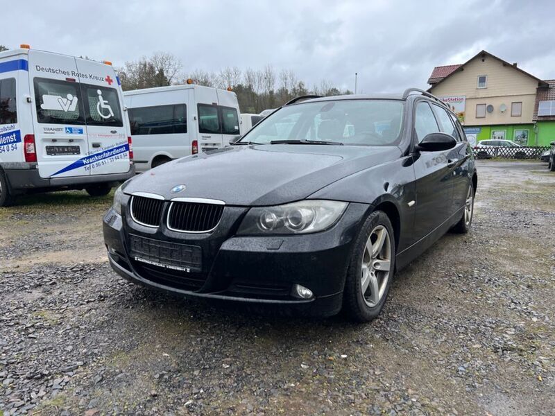 Gebraucht BMW 318 143 PS (105 kW) 2008 Schwarz Kombi