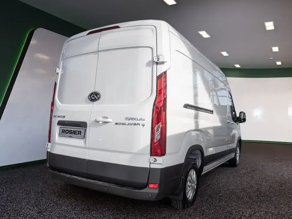 Gebraucht Maxus eDeliver 9 150 kW (204 PS) 2026 Weiss / warm white Van