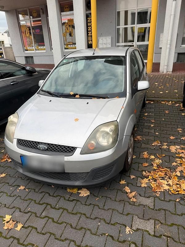 Silber Gebraucht 2006 Ford Fiesta Kleinwagen | 1.850 € (Fairer Preis) - Bild 1/4