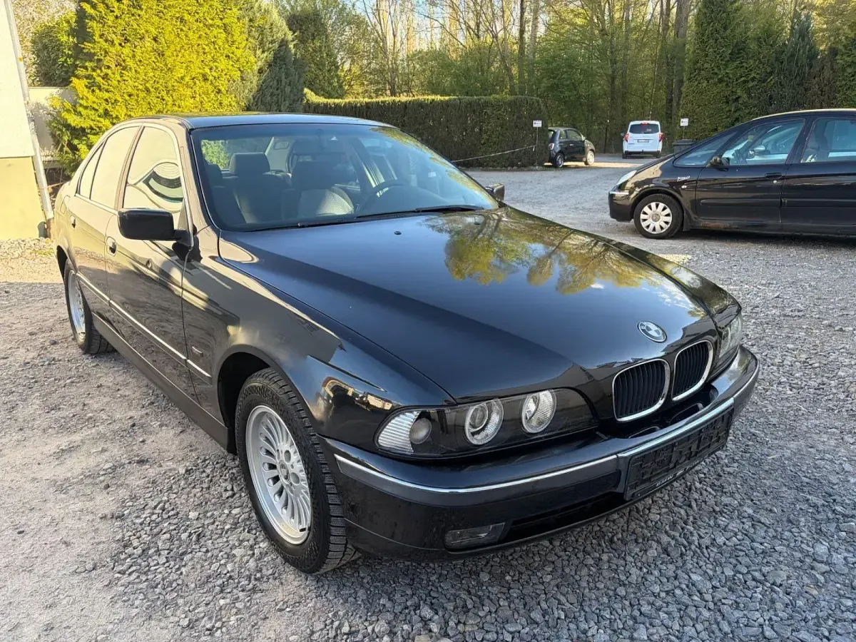 Gebraucht BMW 523 170 PS (125 kW) 1997 Schwarz Limousine