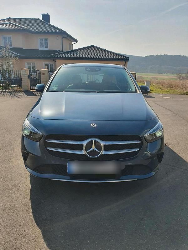 Gebraucht Mercedes B220 190 PS (139 kW) 2020 Van / Kleinbus