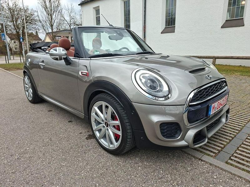 Second-hand Mini John Cooper Works 231 CP (169 kW) 2016 Argintiu Hatchback