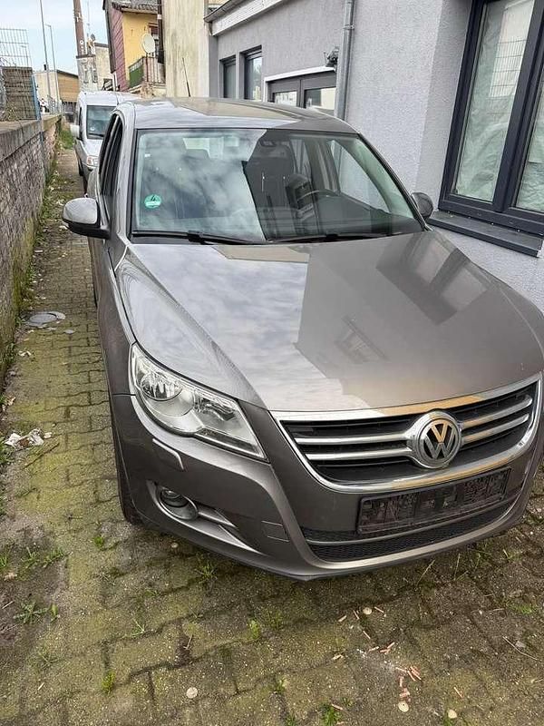 Gebraucht VW Tiguan Freestyle 122 PS (89 kW) 2010 Grau SUV