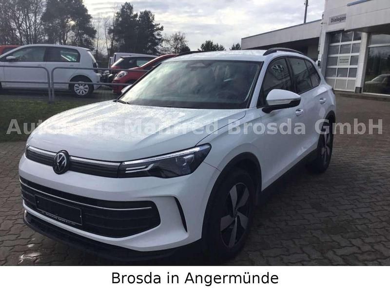 Gebraucht VW Tiguan Life 150 PS (110 kW) 2024 Weiß SUV