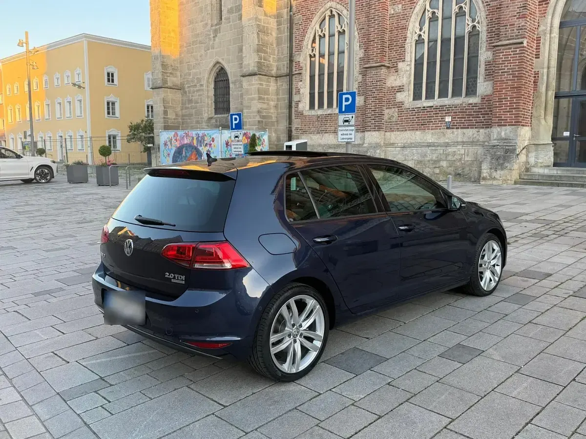 Gebraucht VW Golf VII Highline 2013 Blau Limousine