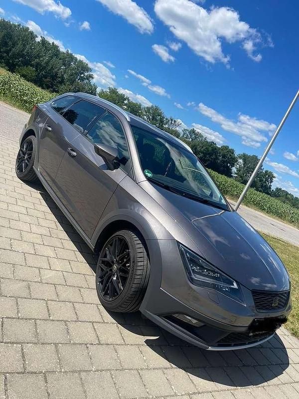Gebraucht 2017 Seat Leon X-Perience 4Drive Kombi | 18.000 € (Fairer Preis) - Bild 1/4