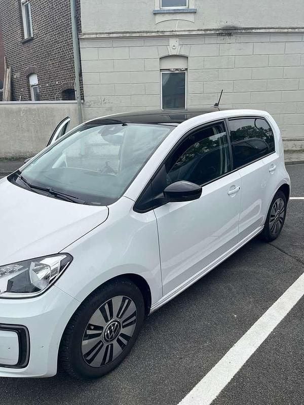 Weiß Gebraucht 2021 VW e-up! Style Kleinwagen | 9.100 € (Superpreis) - Bild 1/4
