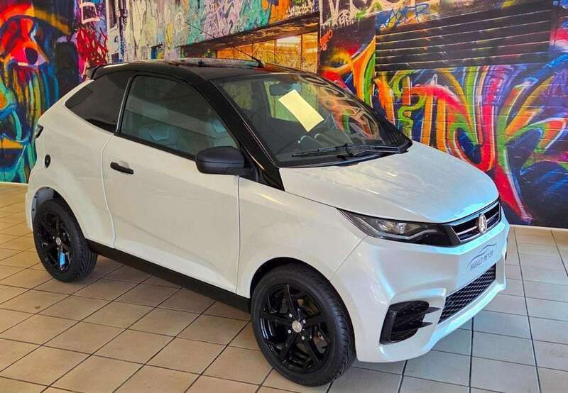 Perlmuttweiß Neu 2025 Aixam Coupe Coupé | 19.855 € (Fairer Preis) - Bild 1/4