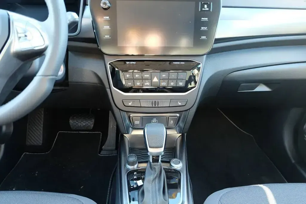 Neu SsangYong Tivoli 163 PS (119 kW) 2026 Braun SUV