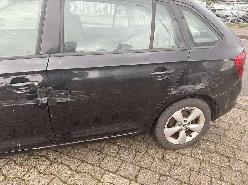 Gebraucht Skoda Rapid Active 105 PS (77 kW) 2014 Other Kleinwagen