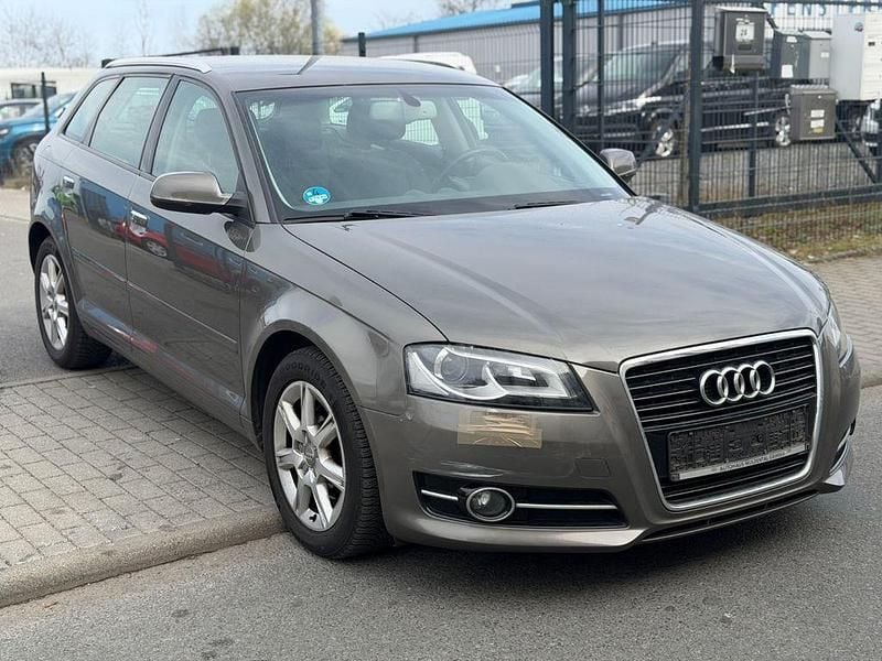 Gebraucht Audi A3 Performance 105 PS (77 kW) 2010 Grau Kleinwagen