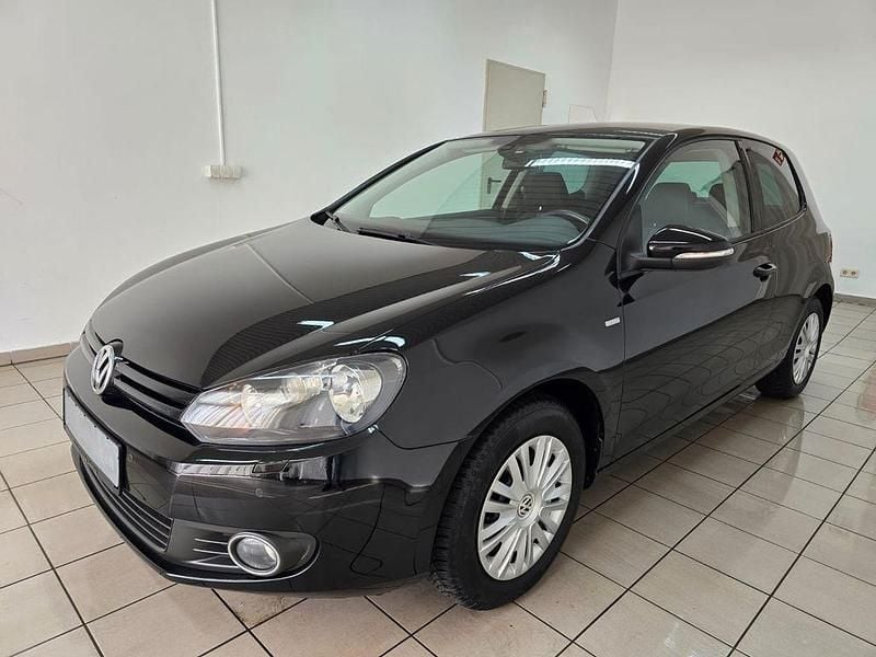 Gebraucht VW Golf VII Match 80 PS (58 kW) 2012 Schwarz Limousine