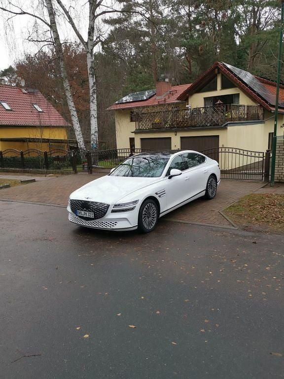 Weiß Gebraucht 2022 Genesis G80 Limousine | 40.000 € (Fairer Preis) - Bild 1/4