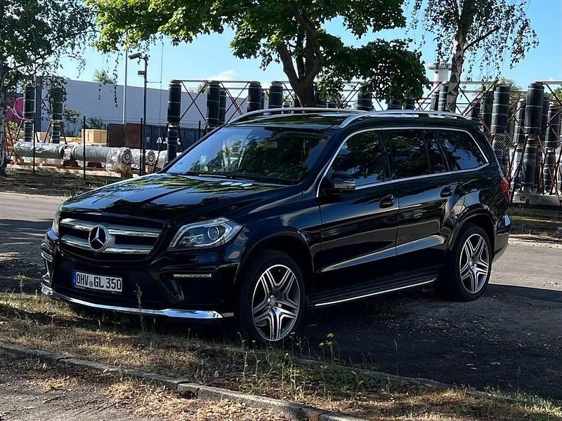 Schwarz Gebraucht 2013 Mercedes GL350 AMG SUV | 28.500 € (Guter Preis) - Bild 1/4