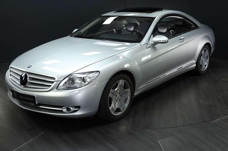 Iridiumsilbermetallic 775 Gebraucht 2006 Mercedes CL500 Coupé | 16.900 € (Fairer Preis) - Bild 1/4