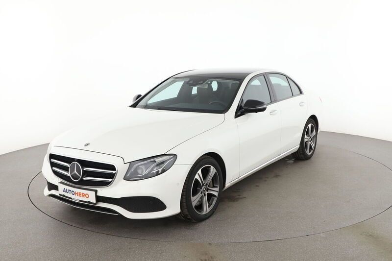 Weiß Gebraucht 2019 Mercedes E350 Avantgarde Limousine | 30.760 € (Fairer Preis) - Bild 1/4