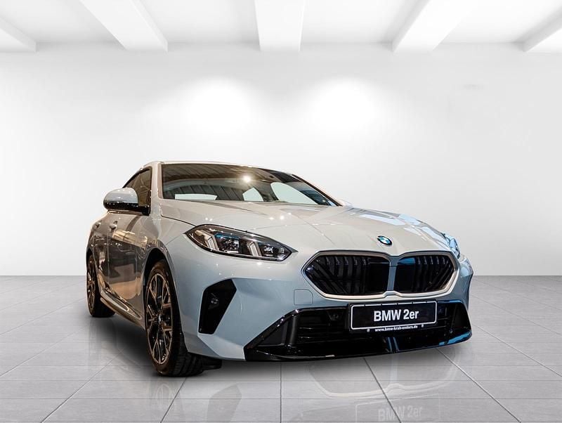 Neu BMW 220 M Sport 170 PS (125 kW) 2025 Brooklyn grau metallic Limousine