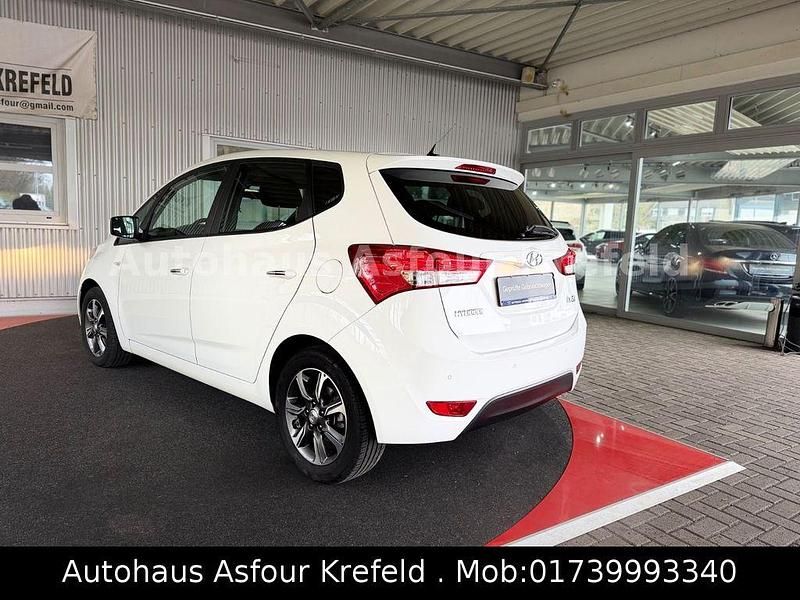 Gebraucht Hyundai ix20 YES! 125 PS (91 kW) 2017 Weiß Kleinwagen