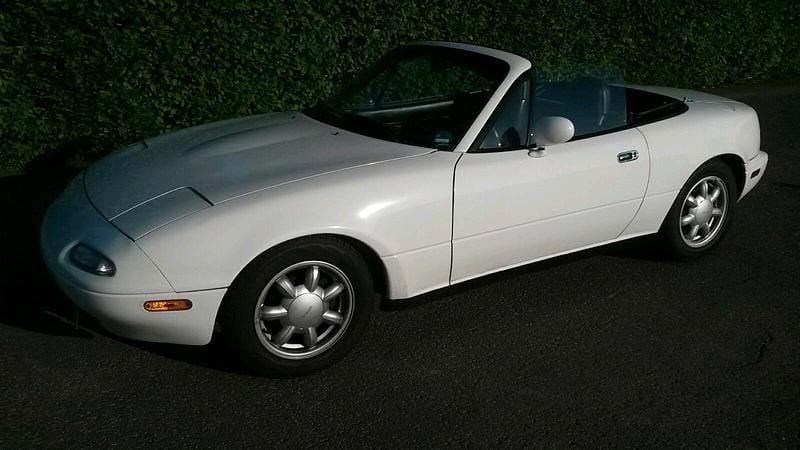 Gebraucht Mazda MX5 116 PS (85 kW) 1992 Weiß Cabrio
