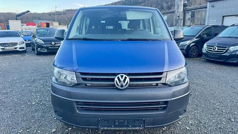 Second-hand VW Transporter 140 CP (102 kW) 2014 Albastru Van