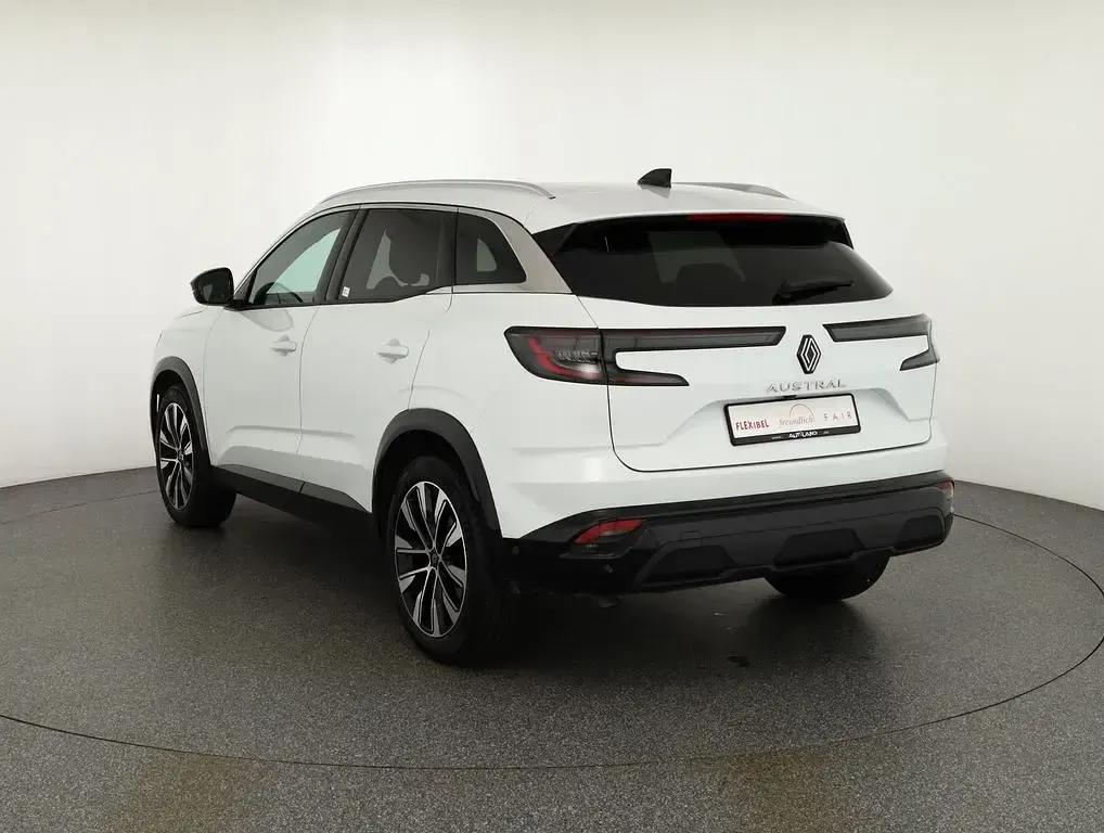 Używany Renault Austral Techno 158 KM (116 kW) 2025 Biały SUV