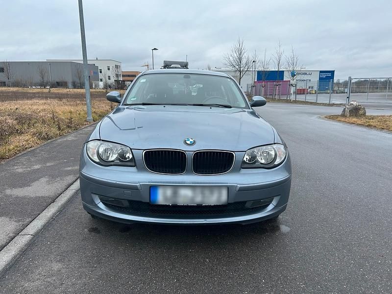 Gebraucht BMW 118 143 PS (105 kW) 2007 Silber Kleinwagen