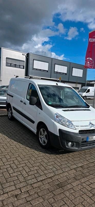 Second-hand Citroën Jumpy 163 CP (119 kW) 2011 Alb Monovolum