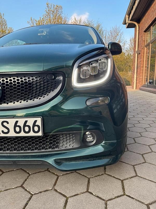 Second-hand Smart ForFour Brabus 109 CP (80 kW) 2018 Verde Hatchback