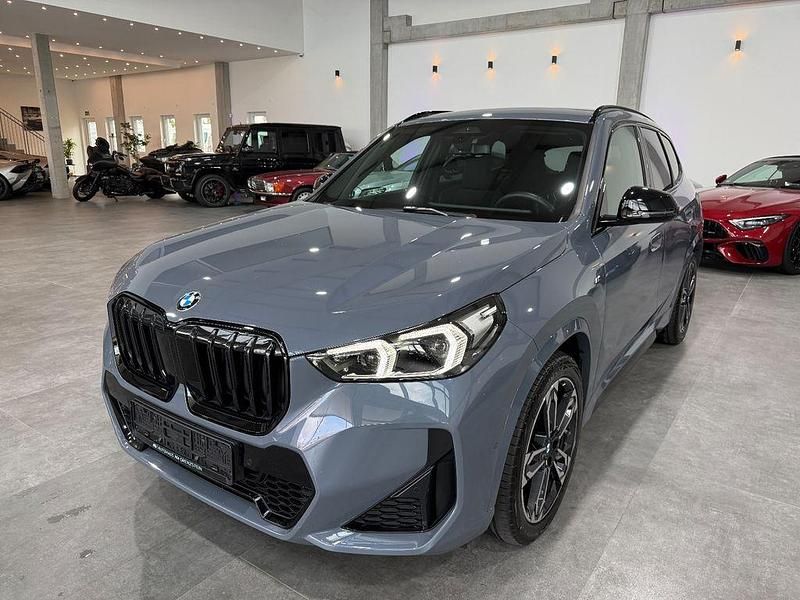 Grau Gebraucht 2024 BMW X1 M Sport SUV | 44.900 € (Guter Preis) - Bild 1/4