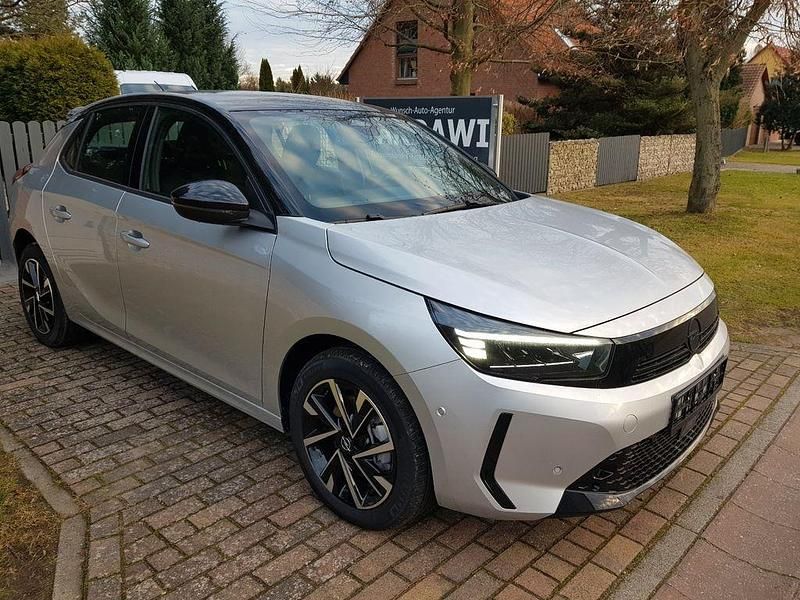 Neu Opel Corsa 101 PS (74 kW) 2025 Silber Kombi