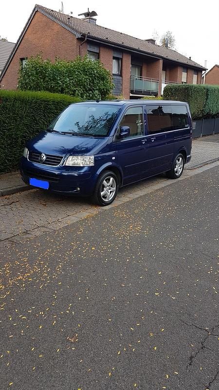 Blau Gebraucht 2006 VW T5 Highline Van | 8.900 € (Guter Preis) - Bild 1/4