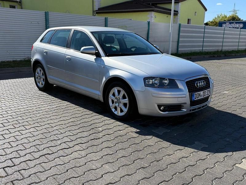 Silber Gebraucht 2006 Audi A3 Kleinwagen | 1.700 € (Superpreis) - Bild 1/4
