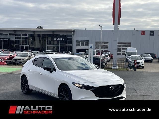 Weiß Gebraucht 2024 Mazda 3 Homura-Line Limousine | 29.790 € - Bild 1/4