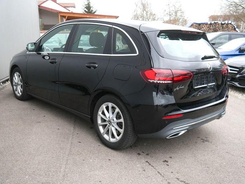 Gebraucht Mercedes B250 Progressive 224 PS (164 kW) 2019 Schwarz Van / Kleinbus