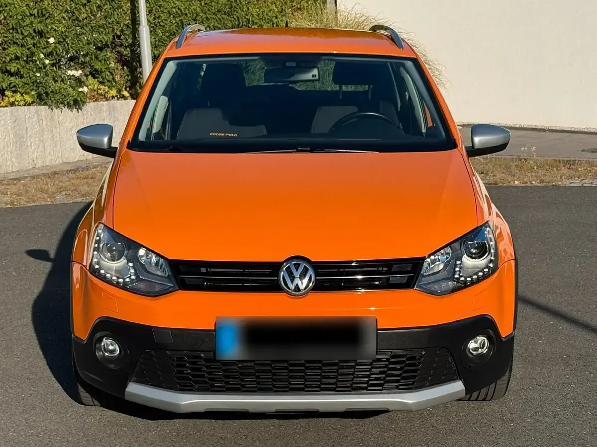 Gebraucht VW Polo Cross 105 PS (77 kW) 2011 Orange Kleinwagen