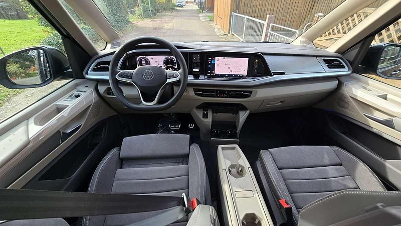 Neu VW Multivan 245 PS (180 kW) 2026 Indium grau met Van