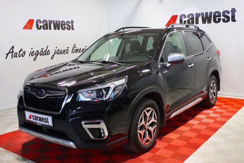 Schwarz Gebraucht 2021 Subaru Forester SUV | 20.200 € (Guter Preis) - Bild 1/4
